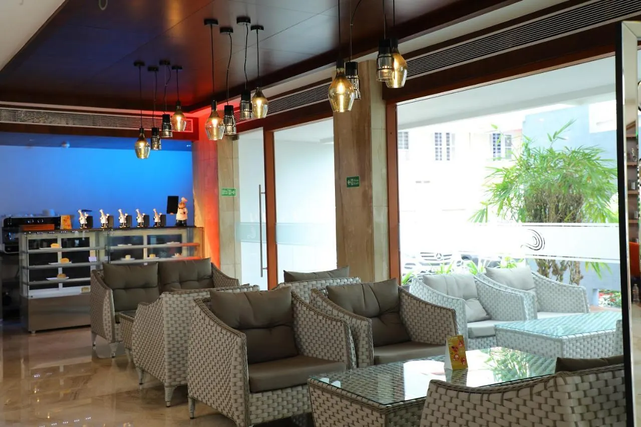 Coral Isle Hotel Kochi India